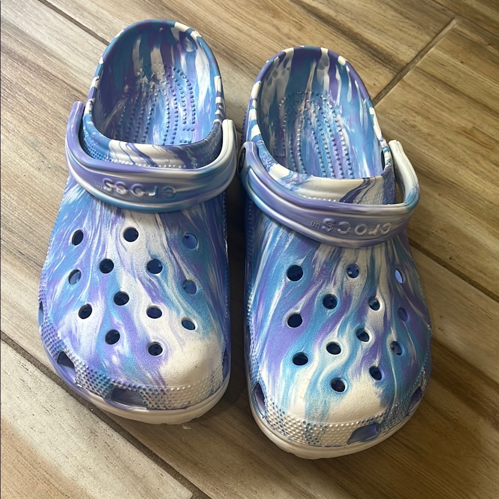Worn Once!! Men’s Size 12 Authentic Limited Marbled Crocs Purple Blue White